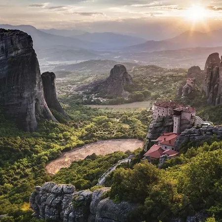 アパート The Balcony Of Meteora The Center Of カランバカ